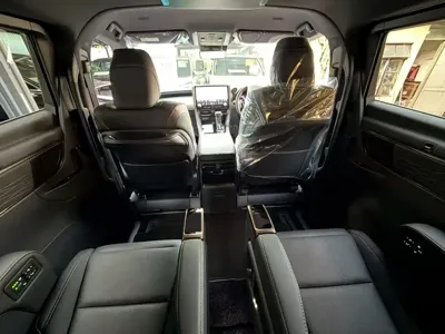 Toyota Alphard 2023, 7000 км, за 84989.52 USD - фото 8