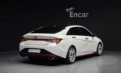Hyundai Avante 2022, 108405 км, за 10174.61 USD
