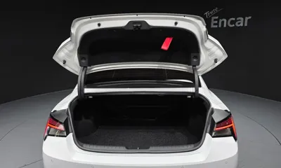 Hyundai Avante 2022, 108405 км, за 10174.61 USD - фото 20