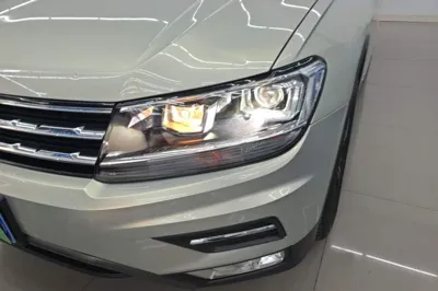 Volkswagen Tiguan L 2021, 58600 км, за 15265 USD - фото 8