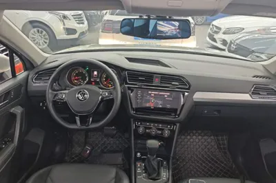 Volkswagen Tiguan L 2021, 58600 км, за 15265 USD - фото 12