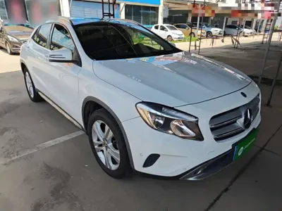 Mercedes-Benz GLA 2017, 120900 км, за 7363.2 USD