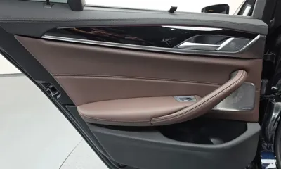 BMW 5-Series 2022, 16725 км, за 39005 USD - фото 25