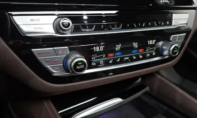 BMW 5-Series 2022, 16725 км, за 39005 USD - фото 30