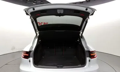 Porsche Macan 2018, 123164 км, за 23581.18 USD - фото 20