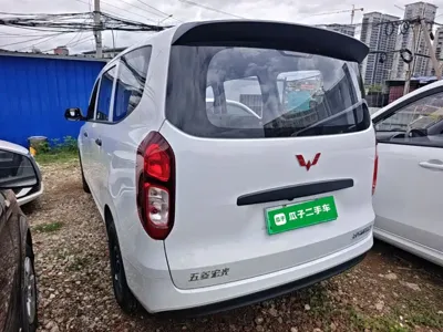 Wuling Hongguang EV 2026, 100 км, за 7470.27 USD