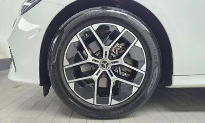 Mercedes-Benz E-Class 2026, 6810 км, за 42602.07 USD