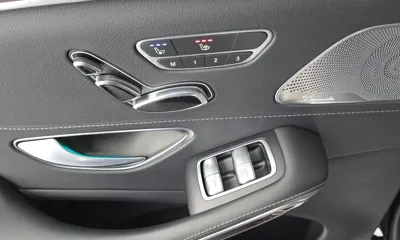 Mercedes-Benz S-Class 2020, 113039 км, за 31203.27 USD - фото 20