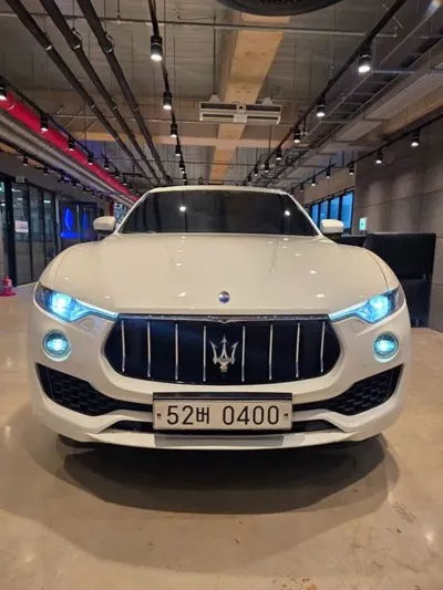 Maserati Levante · 2017 год