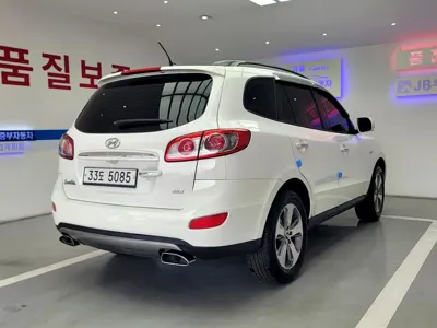 Hyundai Santafe 2012, 168000 км, за 2973.24 USD