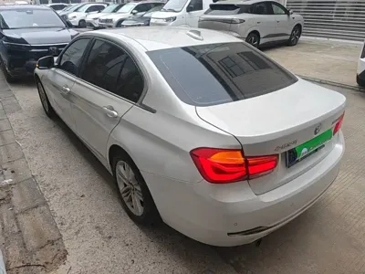 BMW 3 Series 2016, 104700 км, за 9005.12 USD