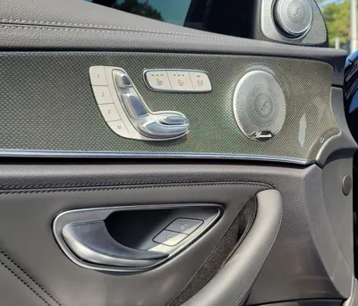 Mercedes-Benz E-Class 2022, 23907 км, за 45784.29 USD - фото 11