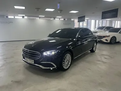 Mercedes-Benz E-Class · 2022 год