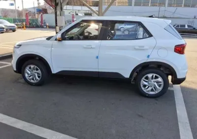 Hyundai Venue 2026, 1 км, за 2187.93 USD