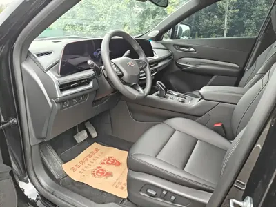 Cadillac XT4 2025, 4000 км, за 18510.53 USD - фото 6