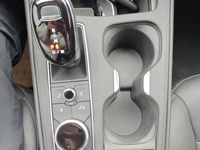 Cadillac XT4 2025, 4000 км, за 18510.53 USD - фото 9