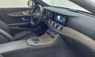 Mercedes-Benz E-Class 2022, 23885 км, за 30279.34 USD - фото 9