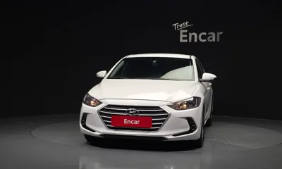 Hyundai Avante 2016, 126960 км, за 4233.95 USD
