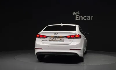 Hyundai Avante 2016, 126960 км, за 4233.95 USD
