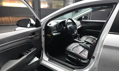 Hyundai Avante 2016, 126960 км, за 4233.95 USD - фото 10
