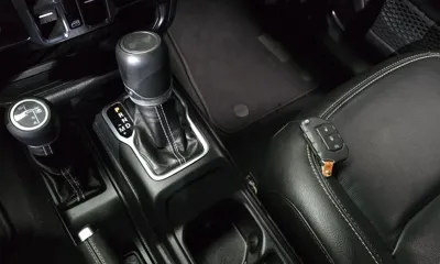 Jeep Wrangler 2022, 45162 км, за 36669.97 USD - фото 9