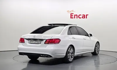 Mercedes-Benz E-Class 2014, 129028 км, за 7548.9 USD