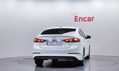 Hyundai Avante 2018, 80044 км, за 7800.11 USD