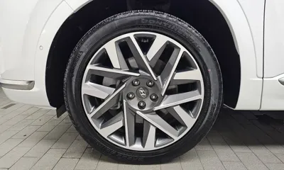 Hyundai Santafe 2023, 35504 км, за 20130.3 USD