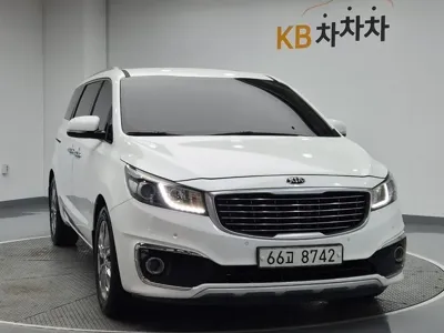 Kia Canival 2017, 117626 км, за 6236.05 USD