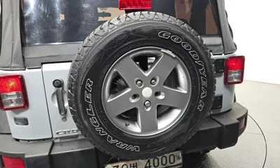 Jeep Wrangler 2011, 183338 км, за 7618.67 USD - фото 34