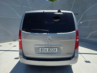 Hyundai Starex 2017, 85612 км, за 8008.4 USD - фото 8