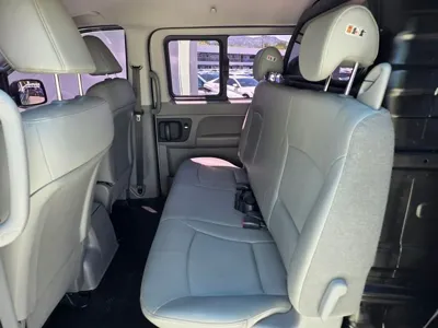 Hyundai Starex 2017, 85612 км, за 8008.4 USD - фото 17