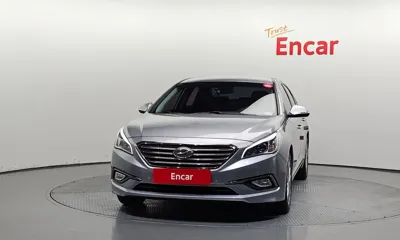 Hyundai Sonata 2015, 152951 км, за 4430.88 USD
