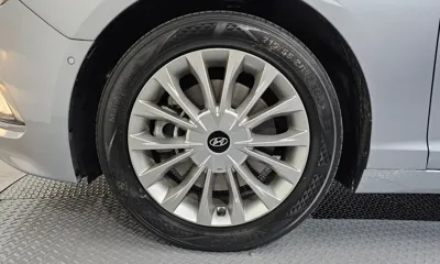 Hyundai Sonata 2015, 152951 км, за 4430.88 USD