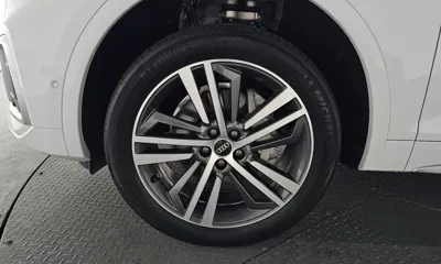 Audi Q5 2021, 75248 км, за 24578.79 USD
