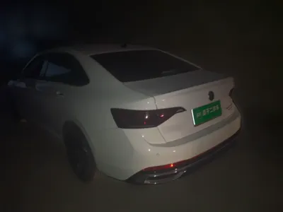 Volkswagen Sagitar 2023, 34900 км, за 13204 USD