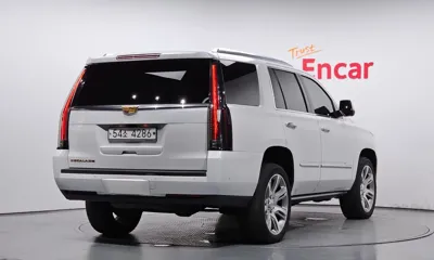 Cadillac Escalade 2018, 76092 км, за 22326.58 USD