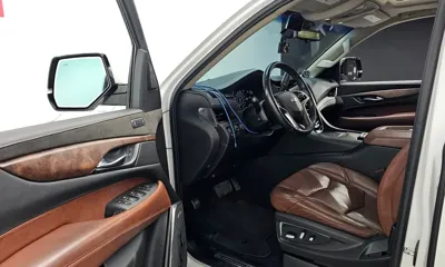 Cadillac Escalade 2018, 76092 км, за 22326.58 USD - фото 12