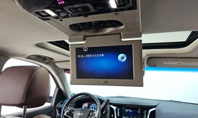 Cadillac Escalade 2018, 76092 км, за 22326.58 USD - фото 18