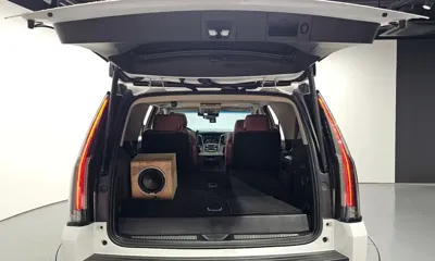 Cadillac Escalade 2018, 76092 км, за 22326.58 USD - фото 20