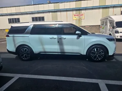 Kia Canival 2021, 85404 км, за 15406.61 USD