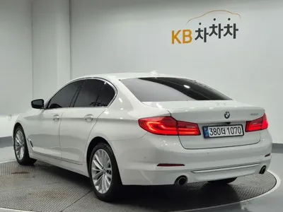 BMW 5-Series 2018, 123384 км, за 9686.01 USD