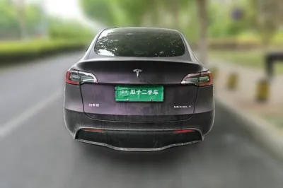 Tesla Model Y 2023, 32400 км, за 28602 USD