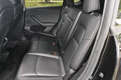 Tesla Model Y 2023, 32400 км, за 28602 USD - фото 14