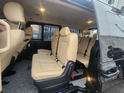 Hyundai Staria 2022, 76000 км, за 18566.79 USD - фото 9