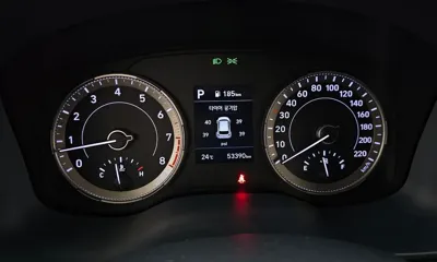 Hyundai Venue 2020, 53390 км, за 8796.11 USD - фото 8
