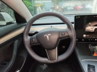 Tesla Model 3 2022, 28200 км, за 22399.48 USD