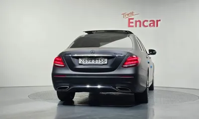 Mercedes-Benz E-Class 2020, 84936 км, за 21185.41 USD