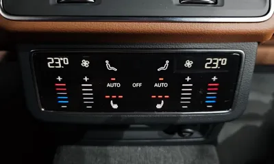 Audi A6 2023, 86472 км, за 26362.73 USD - фото 18
