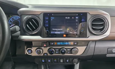 Toyota Tacoma 2016, 49773 км, за 36141.39 USD - фото 14